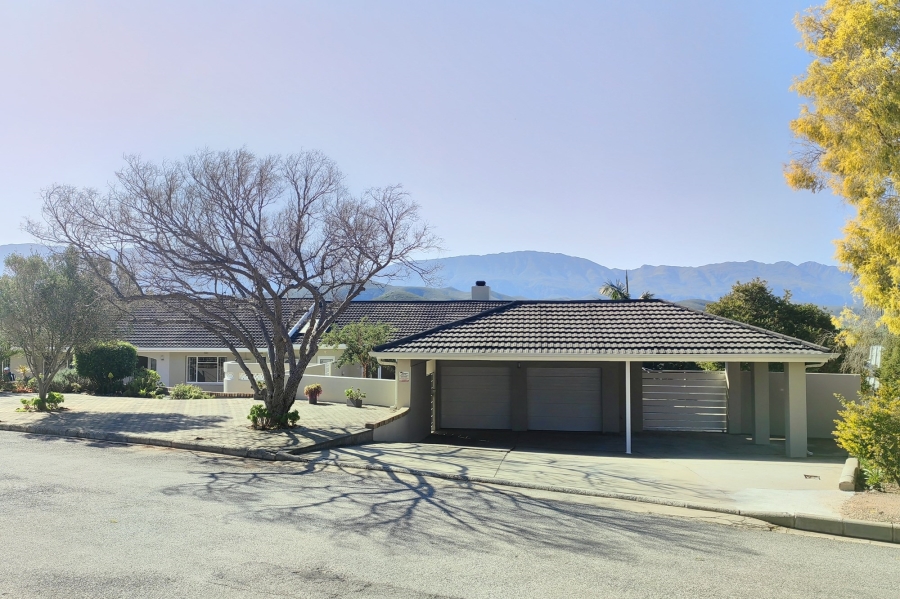 4 Bedroom Property for Sale in Bonnievale Western Cape